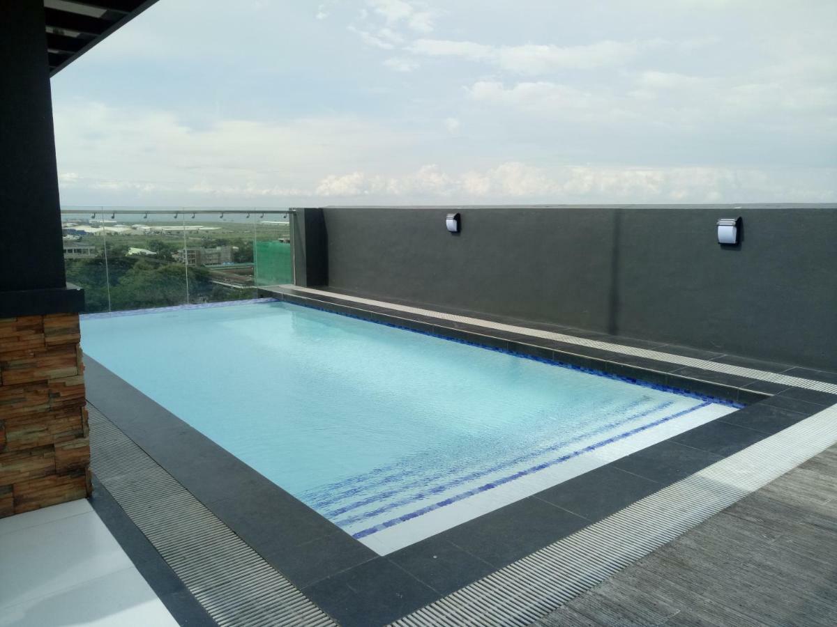 Cityscape Residences Unit 510 Bacolod Bagian luar foto